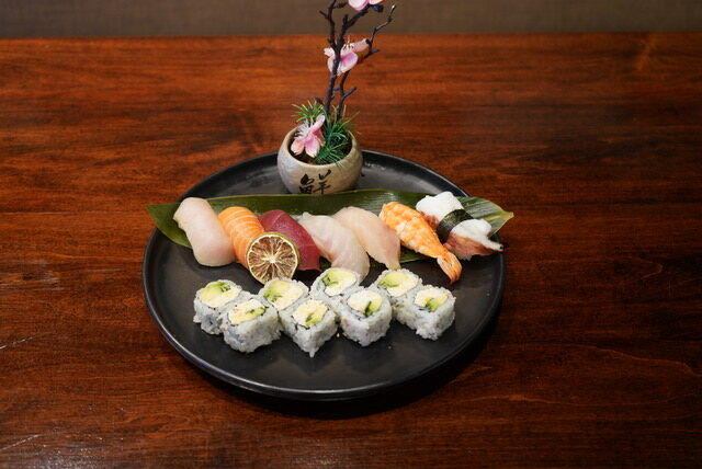Roll & Sushi Combo