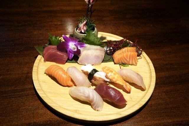 Sashimi & Sushi Combo