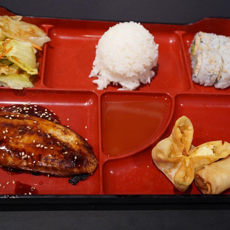 lunch Teriyaki white fish bento